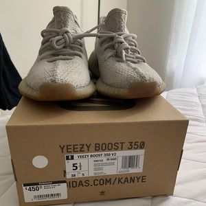Yeezy boost 350 V2 Sesame size 5.5